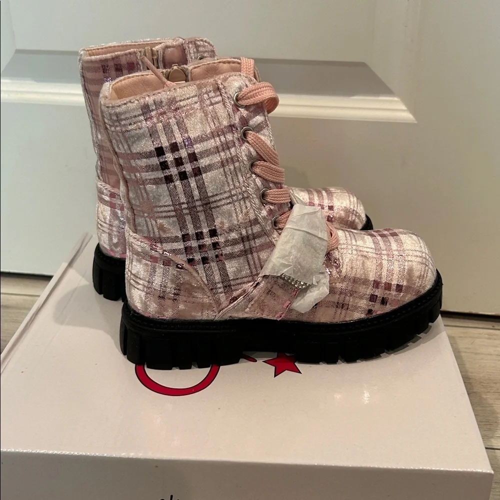 Olivia Miller Girl! Pink plaid high top combat boots size 11 NEW